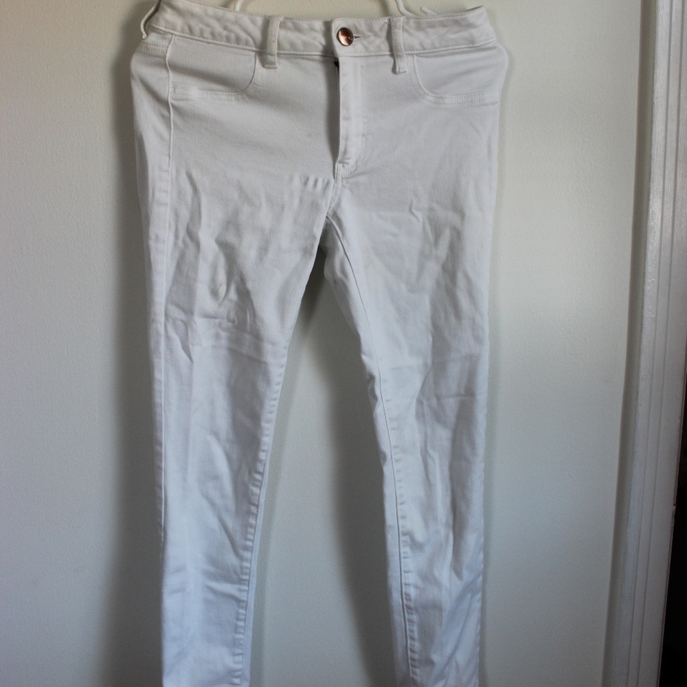 American Eagle White Jeans